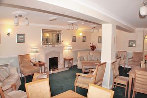 RESIDENTS LOUNGE- click for photo gallery